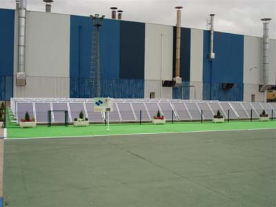 instalaci�n de energ�a solar t�rmica para la Renault de Valladolid