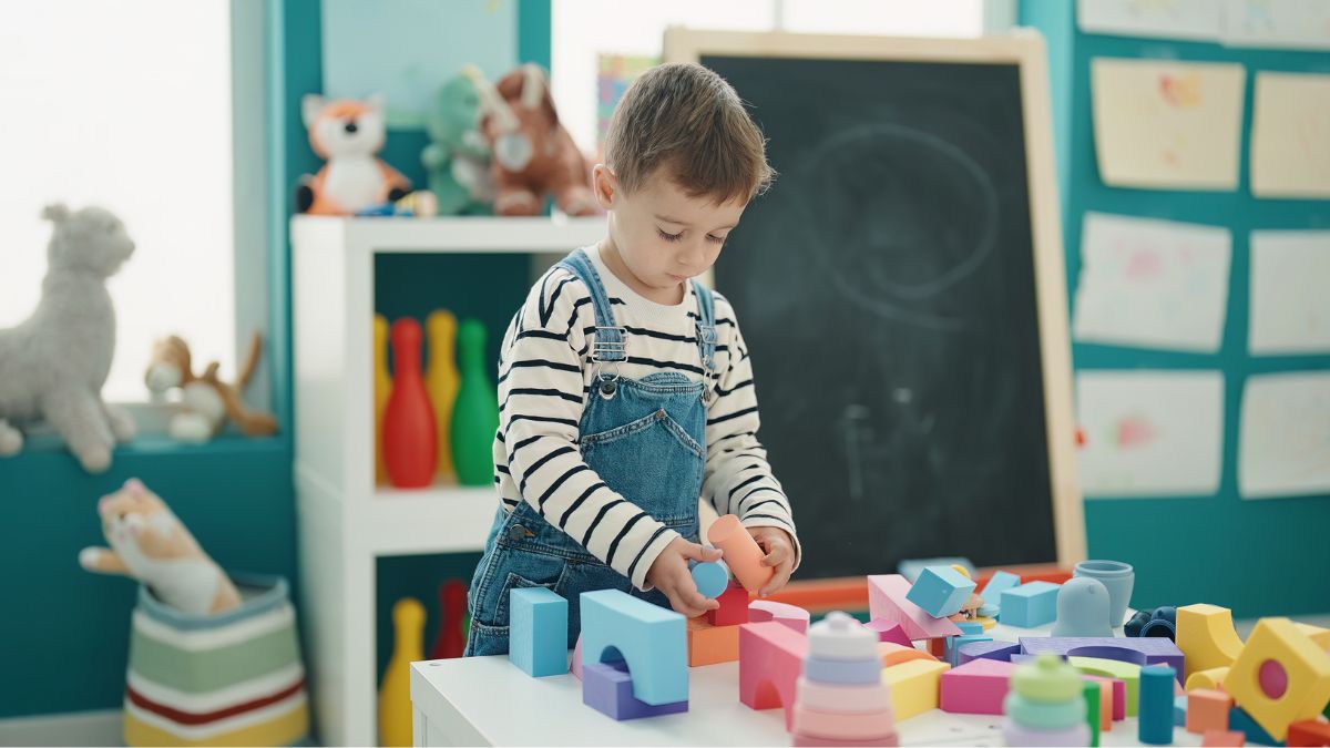 Bosch S-COOL climatización escuela infantil guardería aula calor suspenso