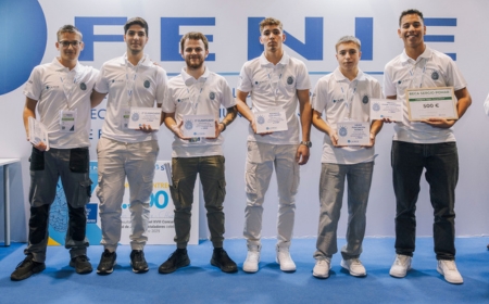 carlos larraz gana titulo mejor instalador novel 2025 final concurso nacional jovenes instaladores organizada fenie matelec