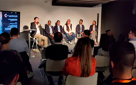 Mesa redonda MatCOAM knauf insulation