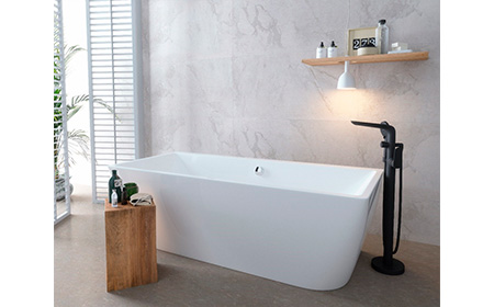Los grifos monomando para empotrar en suelo de baño y ducha Vogue Elegance con dos acabados (cromado y negro mate) combinan placer, funcionalidad y diseño