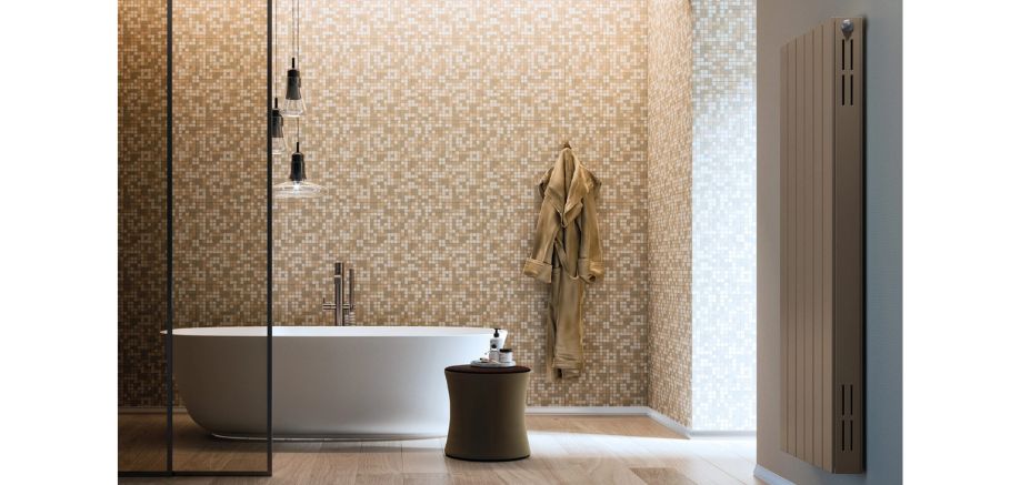 Radiador para calefacción en un baño de diseño moderno