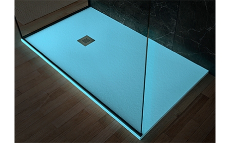 Nuevos platos de ducha luminiscentes de Hidronatur by Plasvina