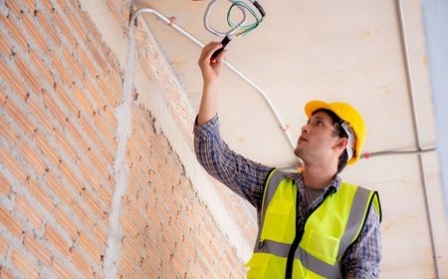 Ocho de cada diez rehabilitaciones en vivienda no priorizan la descarbonización ni la actualización eléctrica, según OREVE y CGATE