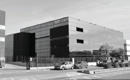 NOFER impulsa baños públicos más sostenibles con energía solar y tecnologías de eficiencia hídrica