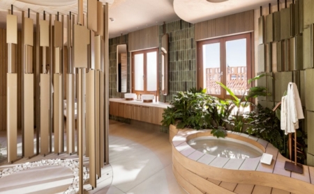 Arquitectura del bienestar: así se reinventan los baños en Casa Decor 2026