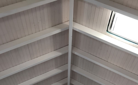 Panel sándwich para la construcción de edificios: tipos, normativa y ventajas