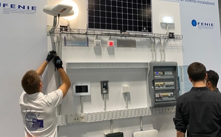 FENIE impulsa los oficios cualificados como motor de la electrificación de la economía